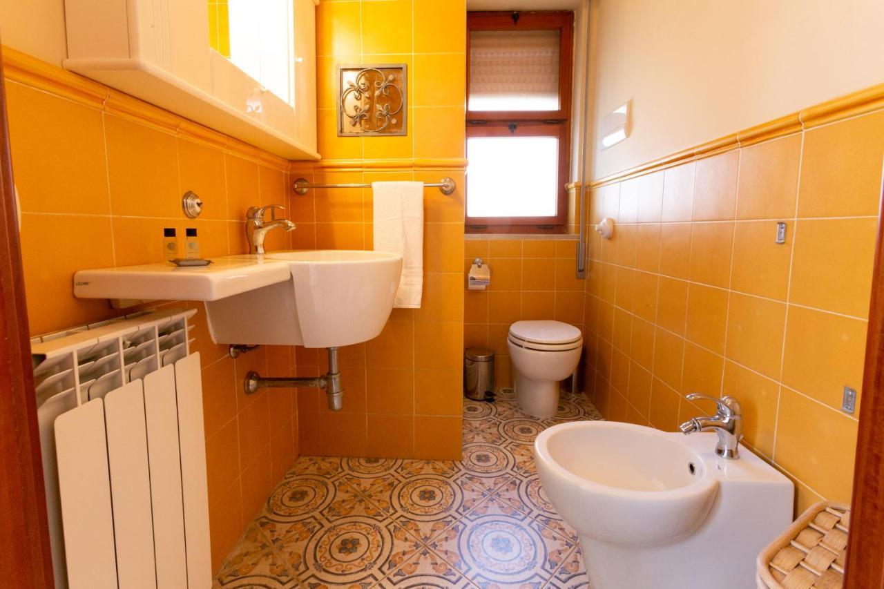 Mondello Wonderful Seaview Apartment X6 Kültér fotó